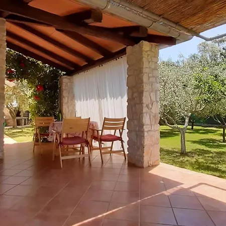 Mit Schoenem Garten Und Sonnenterrasse Holiday home